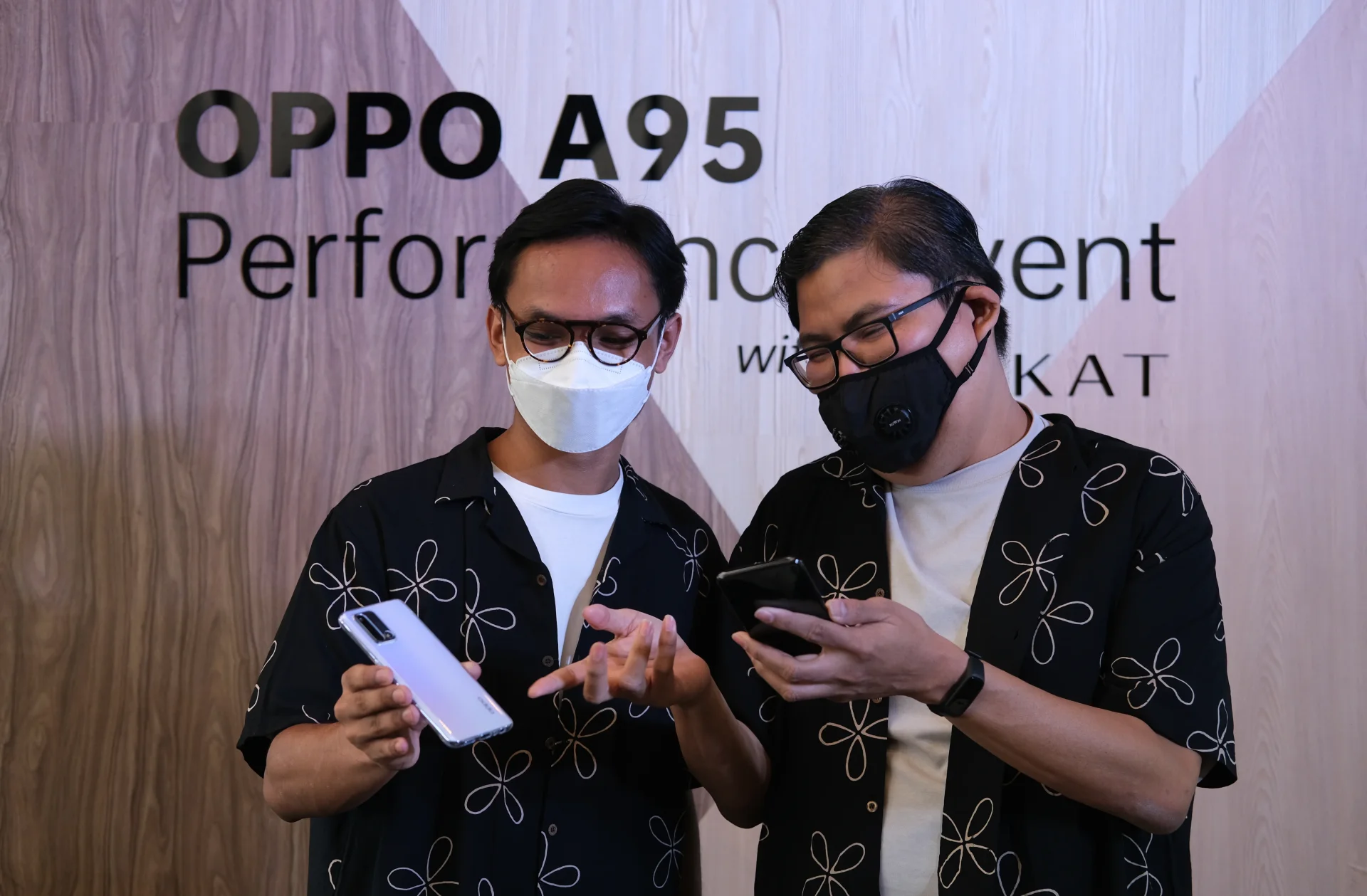 oppo a95 with sekat