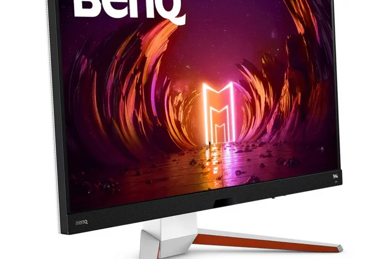 BenQ Mobiuz EX3210U 1