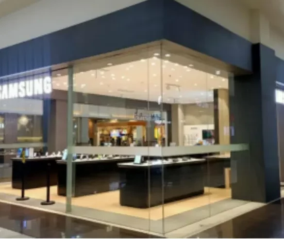 Erajaya Digital Resmikan 4 Gerai Baru di Indonesia 19 Erajaya Digital Resmikan 4 Gerai Baru di Indonesia 1