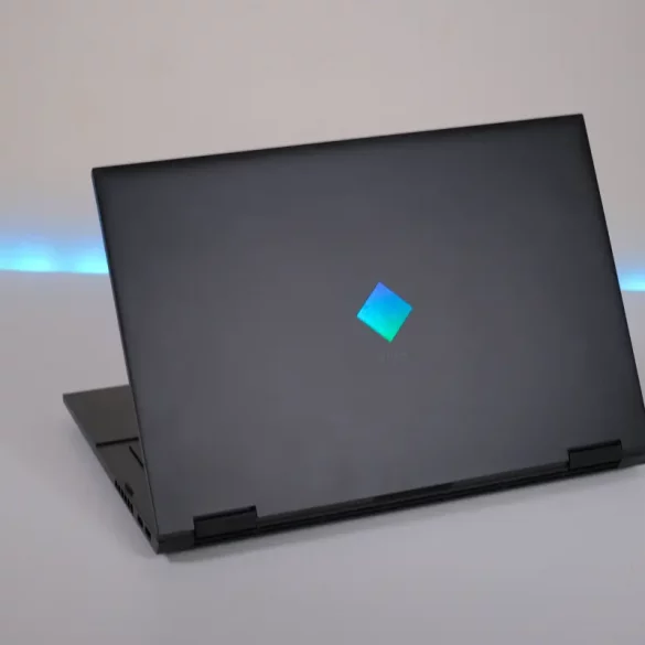 Review OMEN by HP 16-b0172tx 56 OMEN by HP 16 b0172tx 1