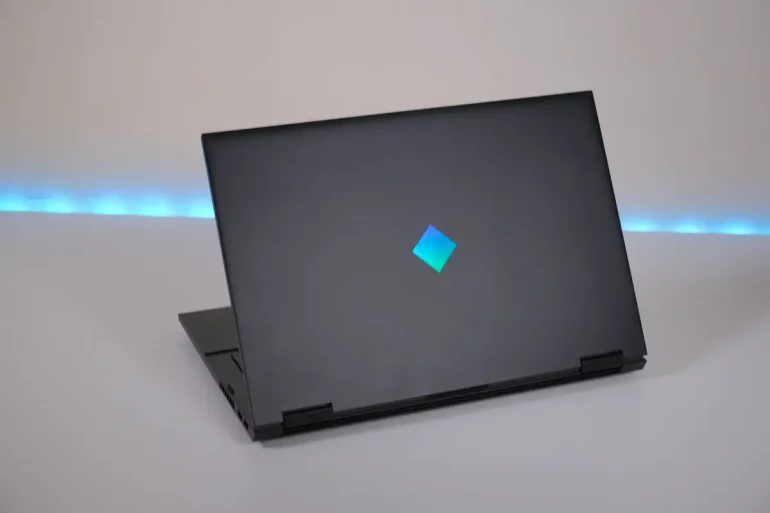 OMEN by HP 16 b0172tx 1