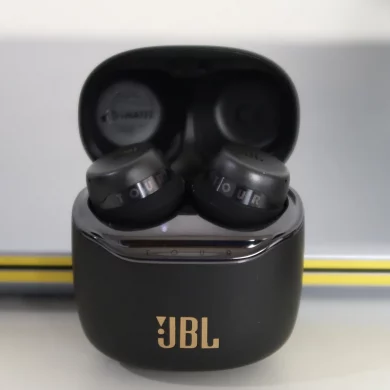 JBL Tour Pro Plus 1 1 JBL Tour Pro Plus 1 1