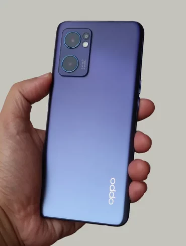 OPPO Reno7 5G Starry Black 1 1 OPPO Reno7 5G Starry Black 1 1