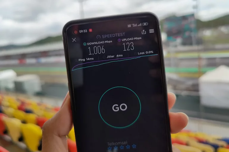 OPPO Reno7 Z 5G Mandalika OPPO Reno7 Z 5G