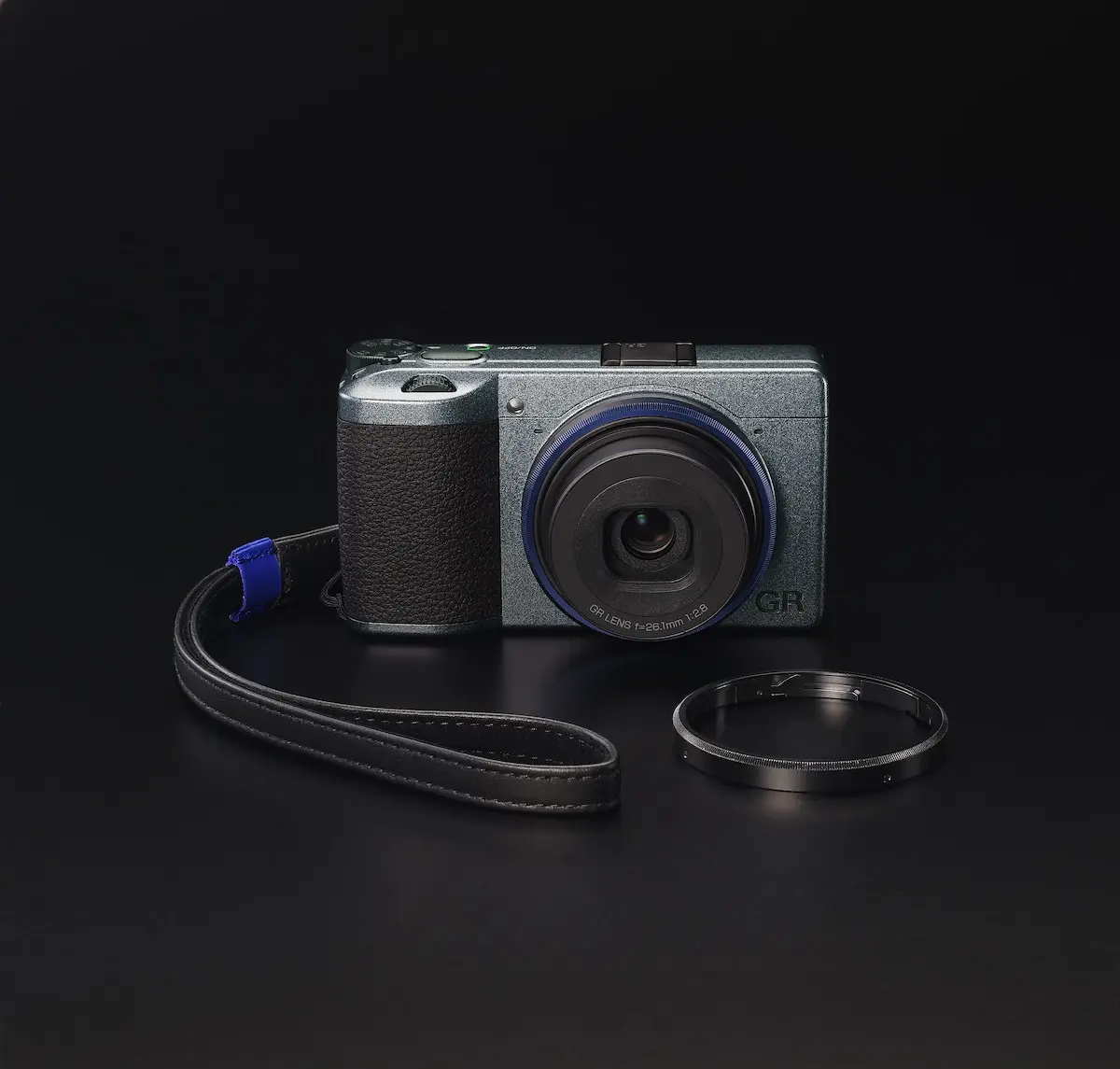 Ricoh GR IIIx Urban Edition Special Limited Kit 1