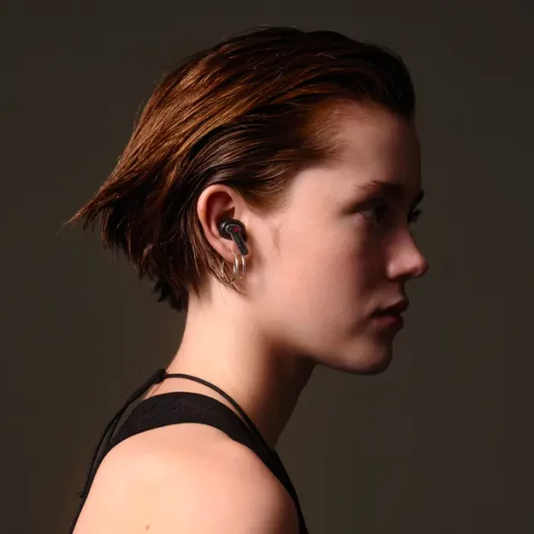 Nothing Ear (1) Resmi Hadir di Indonesia, Harga 1,499 Juta Rupiah 27 Nothing Ear 1 1