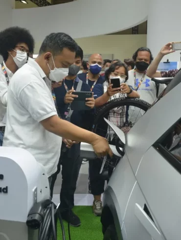 V2L Demonstration Hyundai di IIMS 2022 1