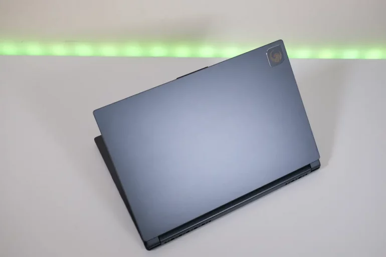 MSI Delta 15 A5EFK 1