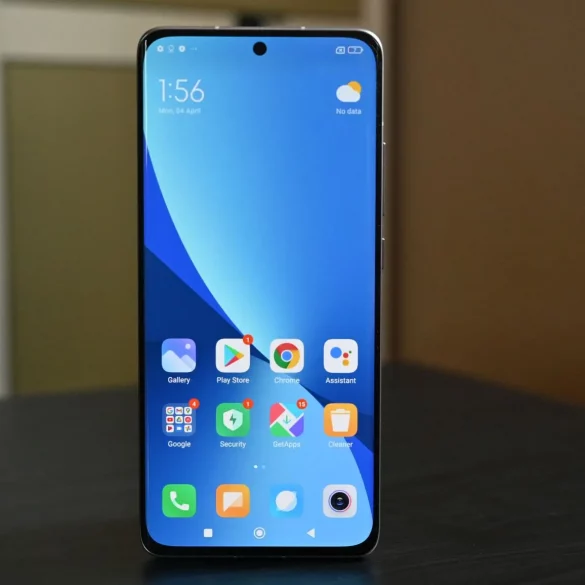 xiaomi 12 tampak depan