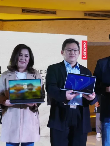 Lenovo YOGA Intel 12th Gen 1 Lenovo YOGA Intel 12th Gen 1