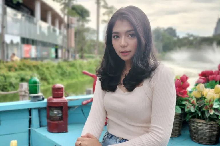 Portrait Reno7 Z 5G Thumbnail