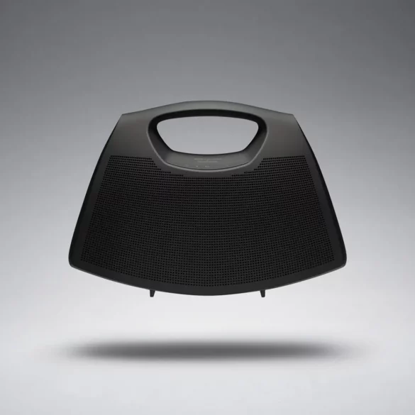 Balenciaga X Bang & Olufsen Speaker Bag: Speaker Portabel Mewah, Tersedia Hanya 20 Unit di Seluruh Dunia 23 Balenciaga X Bang Olufsen Speaker Bag 2