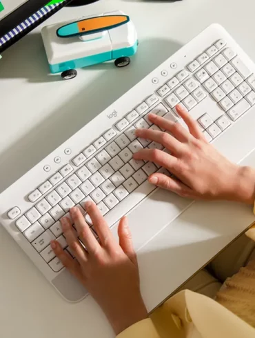 Logitech Signature K650
