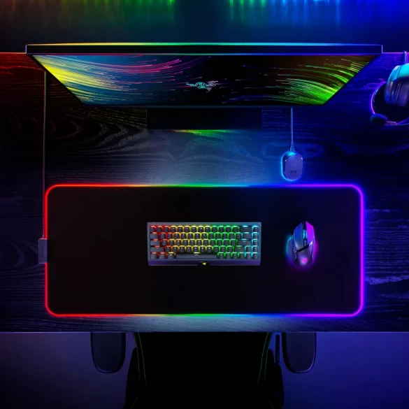 Razer Strider Chroma dan Goliathus Chroma 3XL: Duo Mouse Mat Gaming Ukuran Besar dengan Lampu RGB 22 Razer Strider Chroma