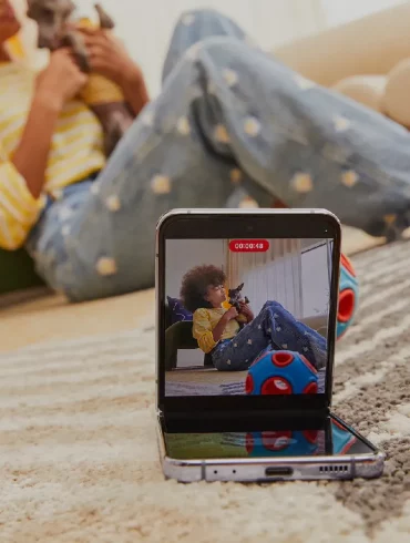 Samsung galaxy z flip4 vlogging Samsung galaxy z flip4 vlogging