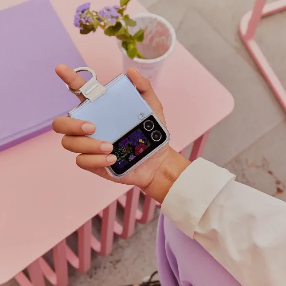 Samsung Galaxy Z Flip4 5G, Cara Mudah Mengekspresikan Diri Sekaligus Tampil Modis 19 Samsung galaxy zflip4 case