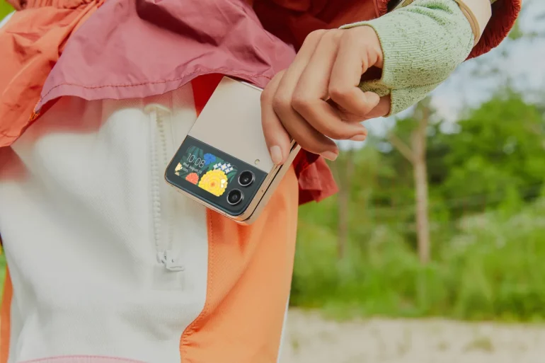 Galaxy Z Flip4 5G Indonesia 2