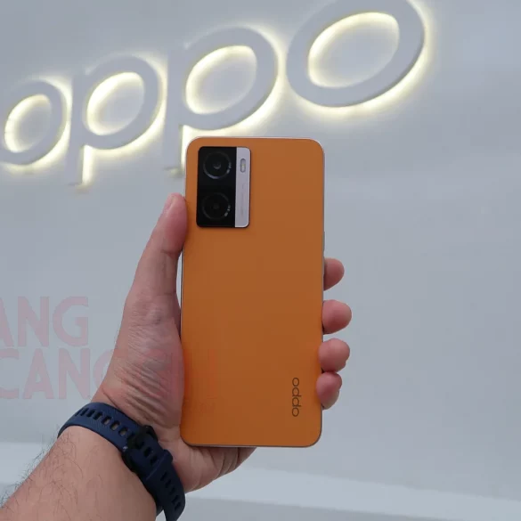 Melihat Lebih Dekat Desain Mewah OPPO A77s Sunset Orange Berbahan Kulit Fiberglass 26 OPPO A77s