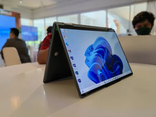 Lenovo YOGA 7 (Gen 7)