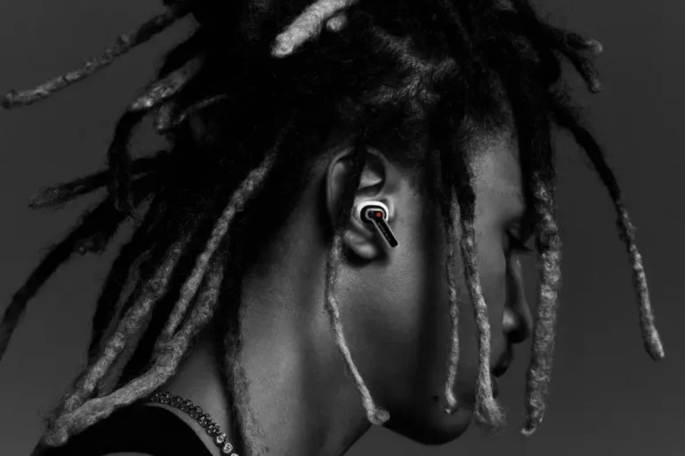 Nothing Ear (2)