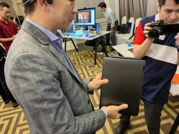 Special Report: Inilah Hal Menarik dari Dell Commercial Client and Ecosystem Showcase 2023 28 Dell Latitude 9440 2-in-1