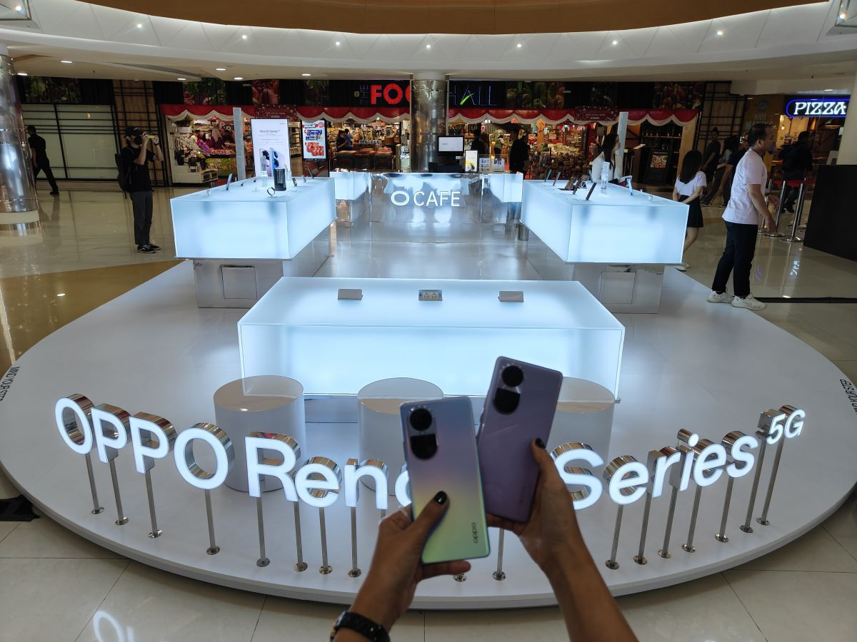 OPPO Pop-Up Store Reno10 Series Kelapa Gading
