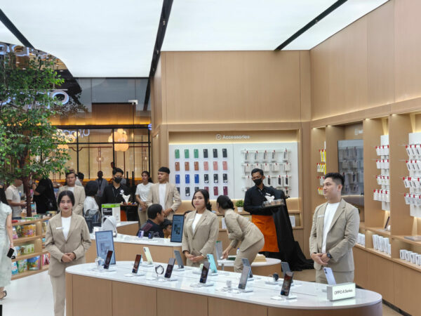 OPPO Experience Store Jakarta Garden City 2