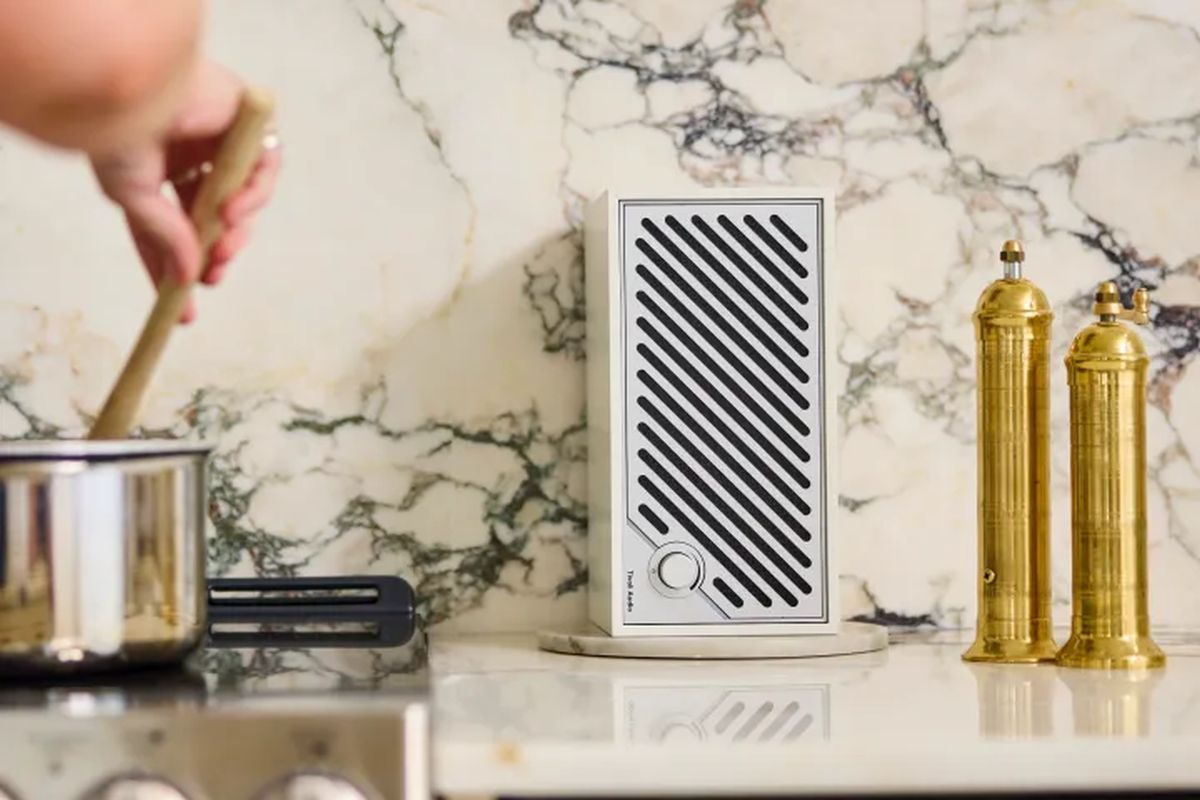 Tivoli Model Two Digital: Bluetooth Speaker Retro dengan Dukungan Beragam Platform Streaming Musik 19 Tivoli Model Two Digital