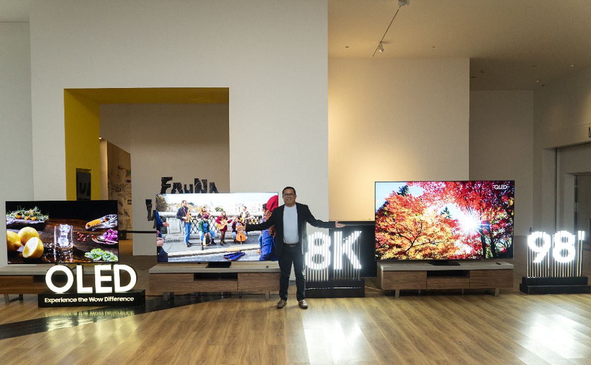 rangkaian TV layar besar Samsung