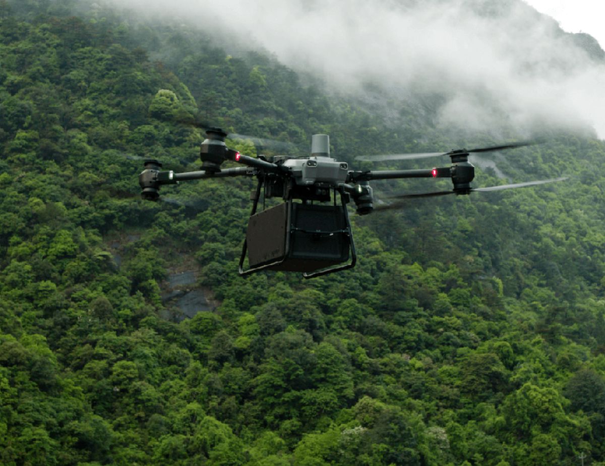 DJI FlyCart 30 (FC30