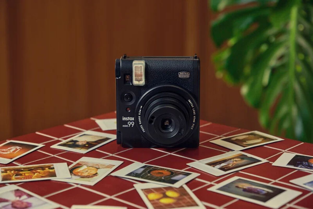 Fujifilm Instax Mini 99 4