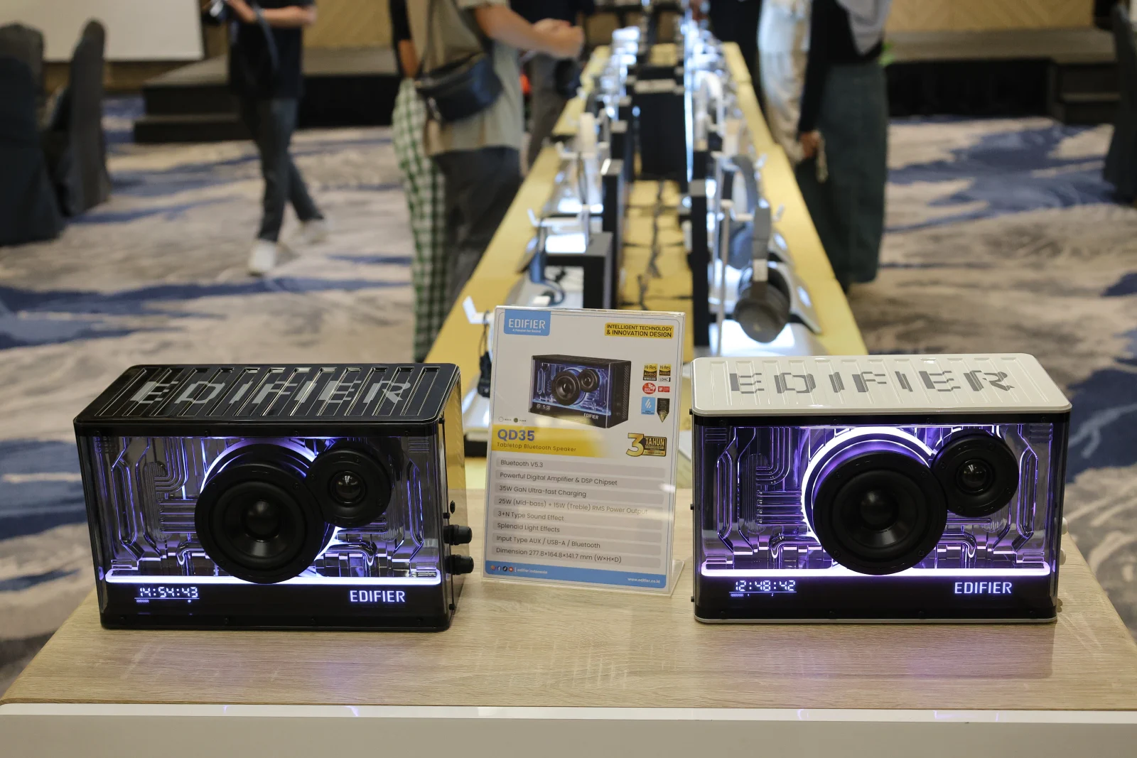 Edifier Kembali Hadirkan Jajaran Speaker Bergaransi Resmi di Indonesia 29 edifier qd35 launch