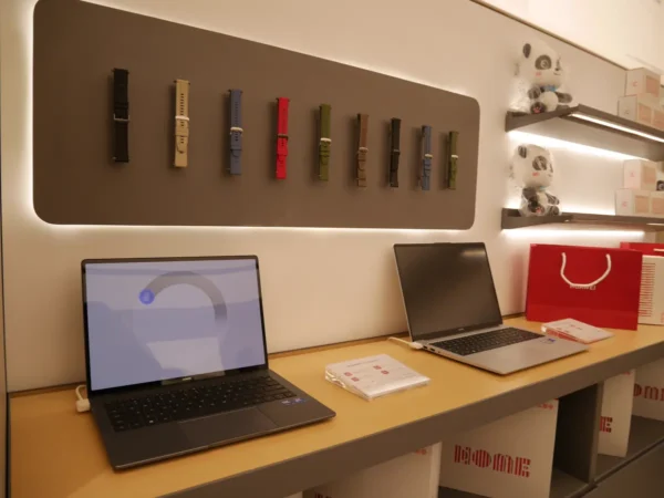 Awali Tahun 2025, Huawei Buka 5 Gerai <em>Experience Store</em> di Indonesia 22 Huawei Experience Store 4