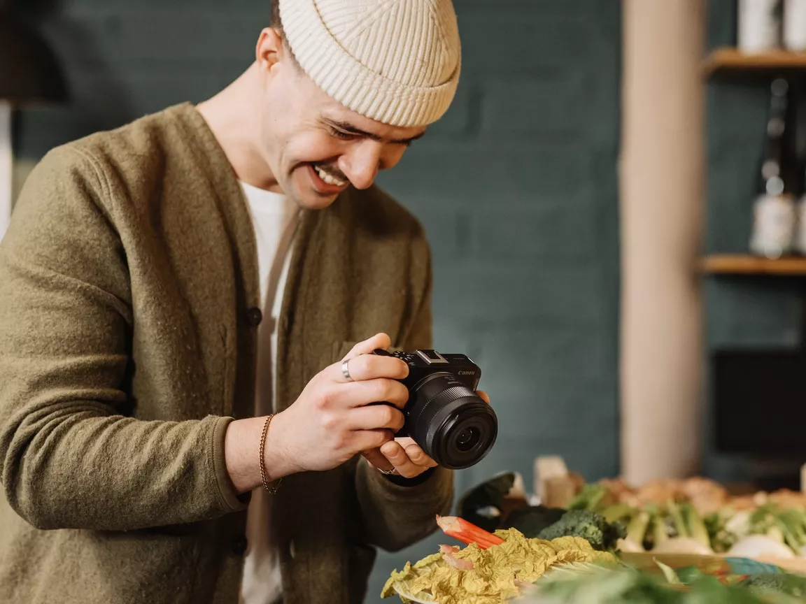 Canon EOS R50 V: Kamera Kembaran EOS R50 yang Fokus untuk Videografi 107 Canon EOS R50 V