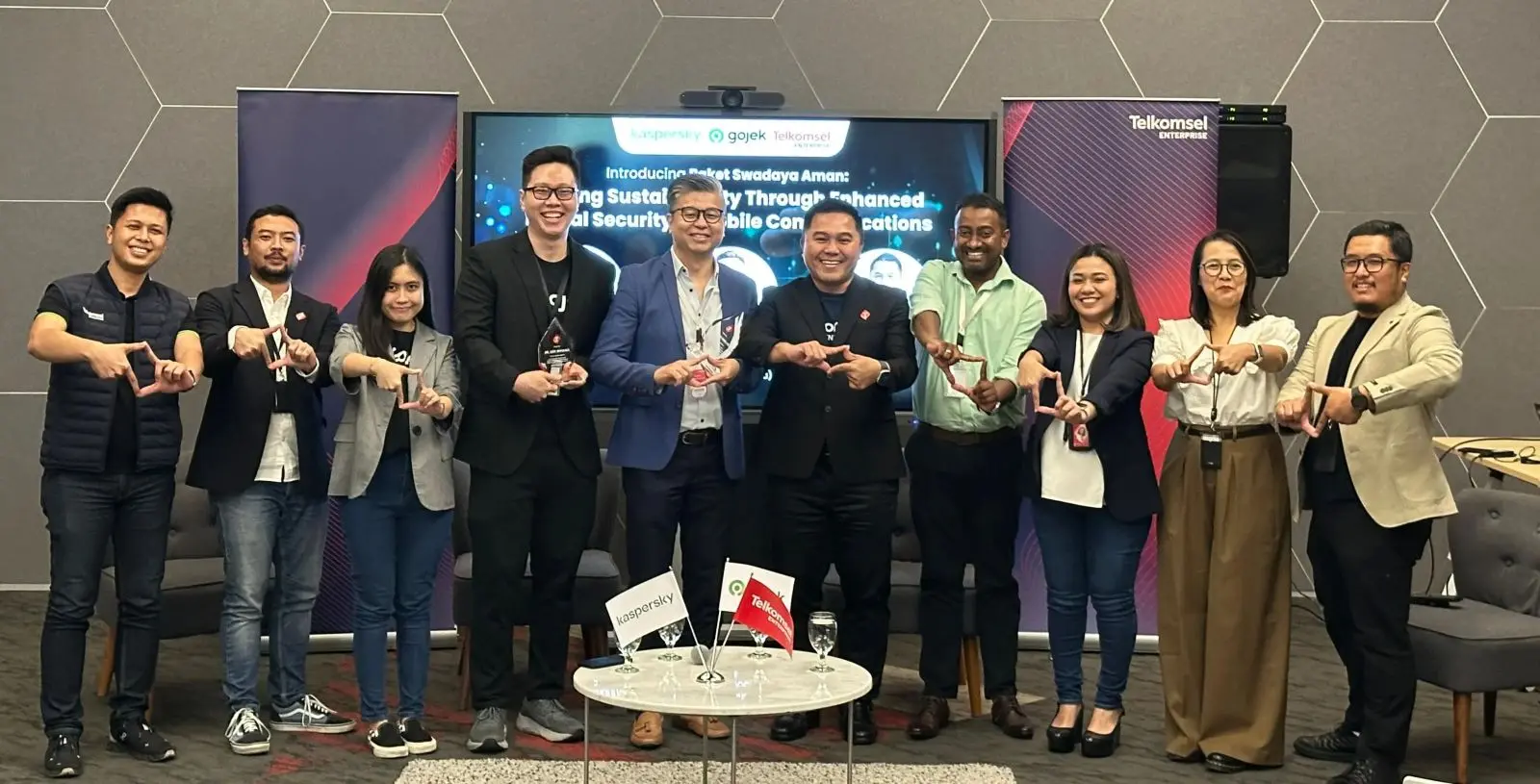 Telkomsel Bersama Kaspersky dan Gojek Hadirkan “Paket Swadaya Aman” 30 paket swadaya aman telkomsel gojek kasperky