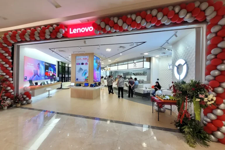 Lenovo Exclusive Store Pertama dengan Coffee Shop Hadir di Bintaro 40 Lenovo Exclusive Store Bintaro Jaya Xchange Mall 2