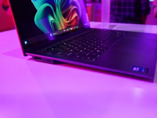 Lenovo ThinkPad X9 Aura Edition 2