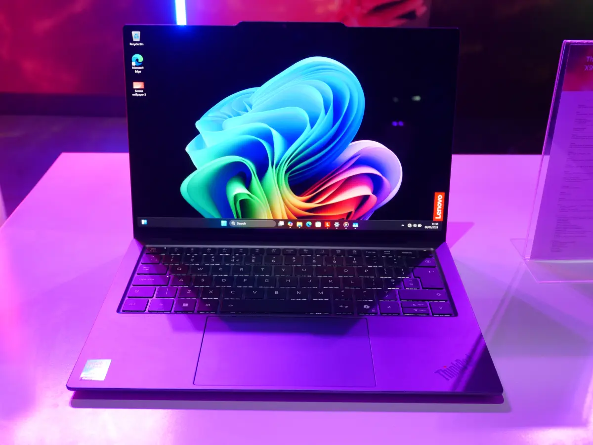 Lenovo ThinkPad X90 Aura Edition 1
