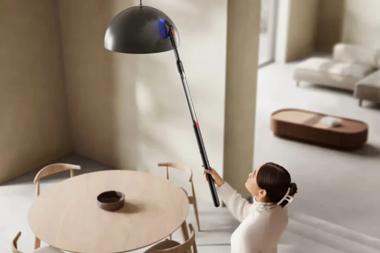 dyson pencilvac atas