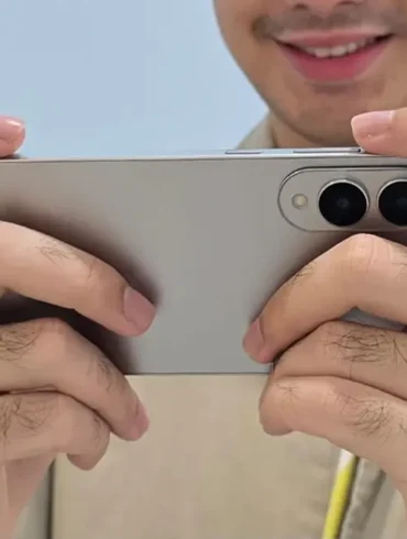 Samsung Galaxy S25 Edge 1 Samsung Galaxy S25 Edge 1
