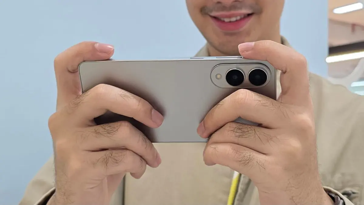 Samsung Galaxy S25 Edge 1