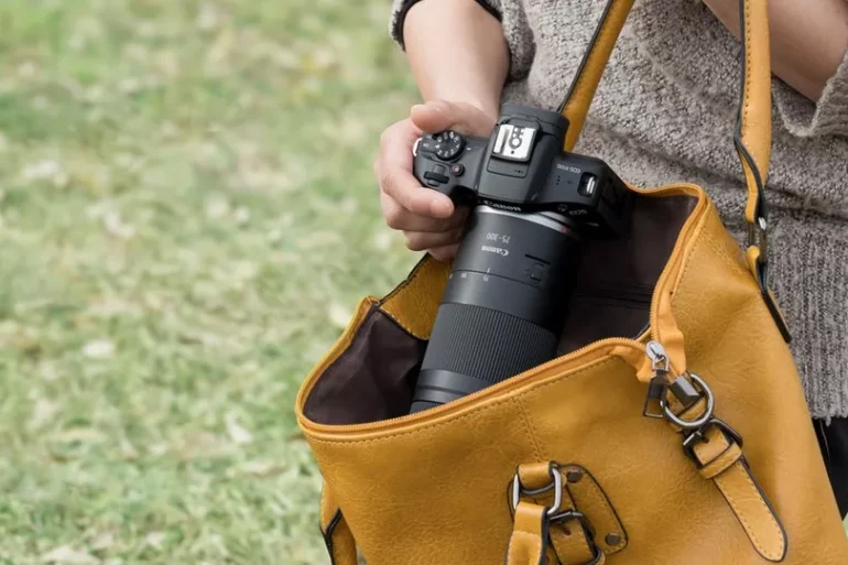 Canon RF 75-300 F/4.5-5.6