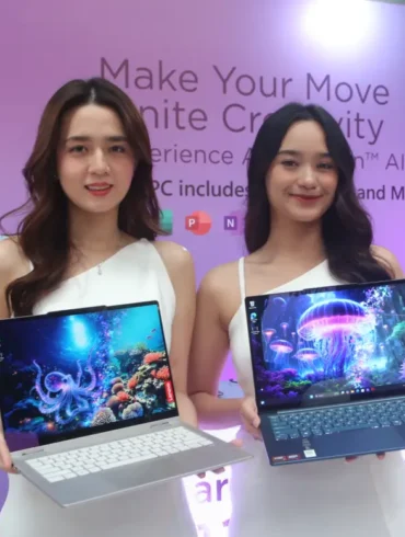 Lenovo YOGA 7 AMD Ryzen AI 300 Series 3