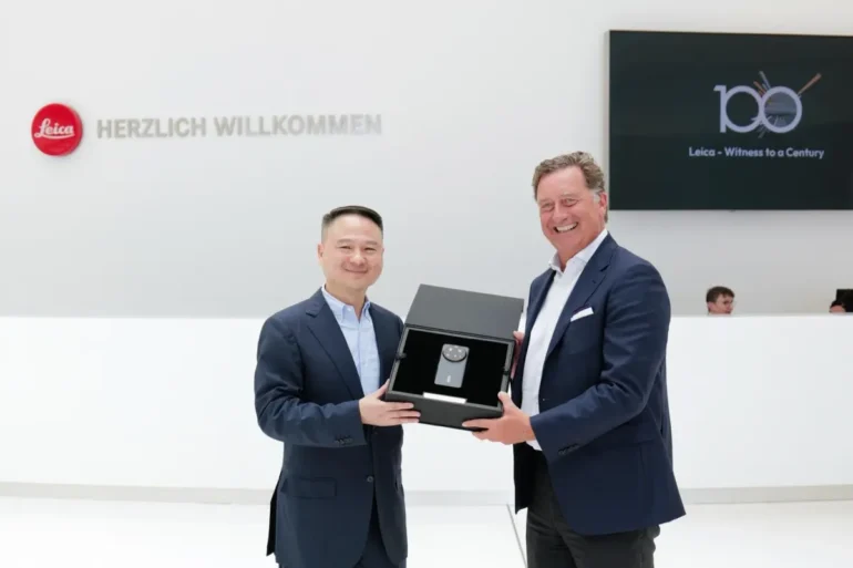 Xiaomi 15 Ultra "100 Years of Leica": Smartphone Edisi Terbatas untuk Memperingati 100 Tahun Kamera Leica 37 Xiaomi 15 Ultra 100 Years of Leica