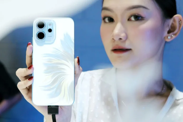 oppo reno 14 series back cover