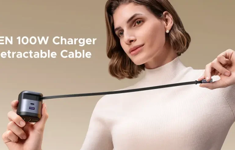 ugreen Nexode 100W Charger with retracable cable