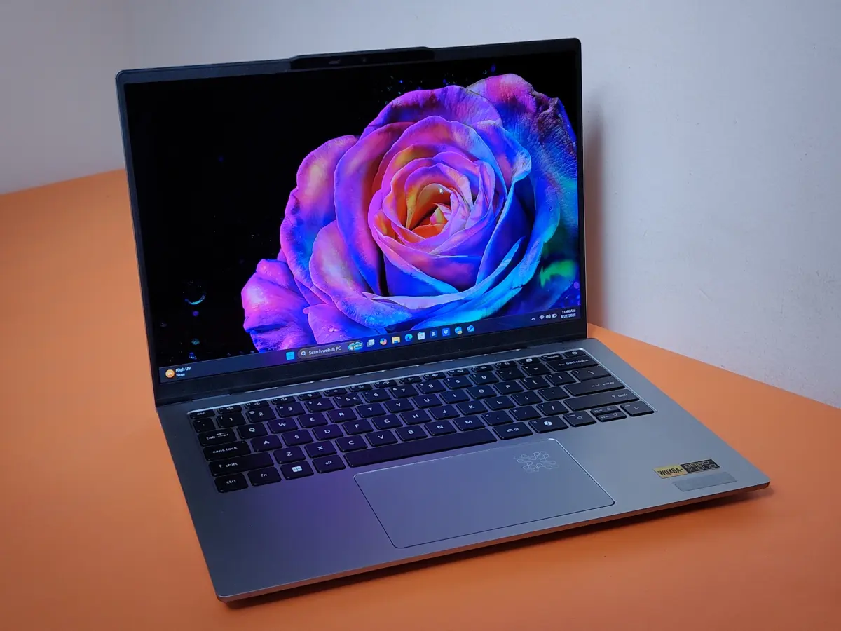 Acer Swift Go 14 AI OLED SFG1