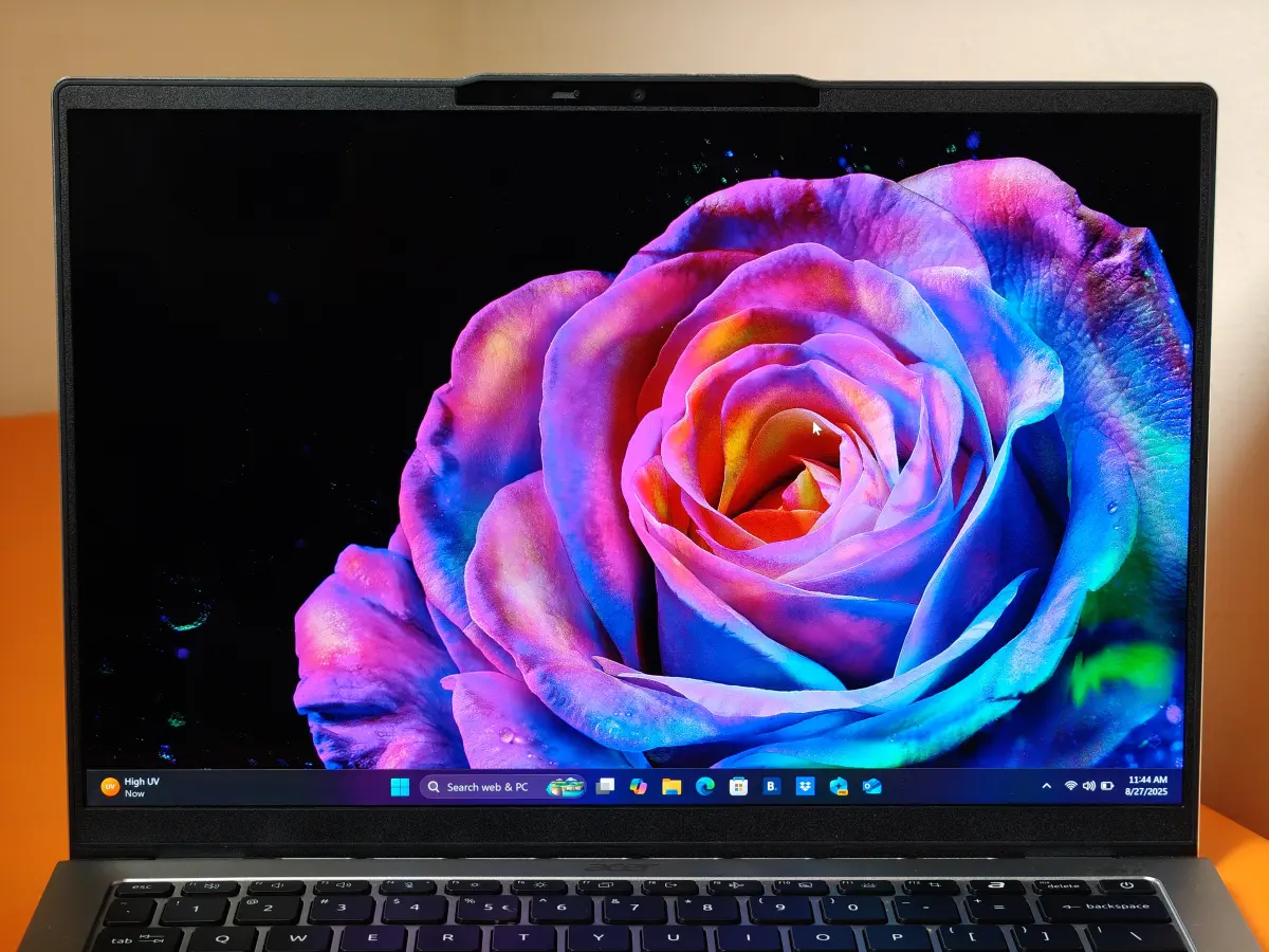 Acer Swift Go 14 AI OLED SFG14 2