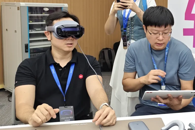 vivo Vision Discovery Edition