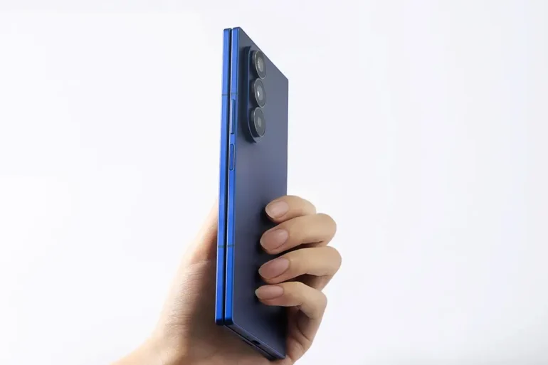 7 Hal yang Membuat Samsung Galaxy Z Fold7 Cocok Jadi Hape Gaming 26 Samsung Fold 7 tipis